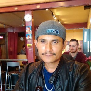 Meet your Posher, Eduardo